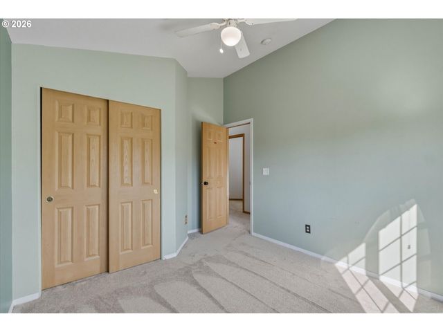 1061 40TH St, Washougal, WA 98671