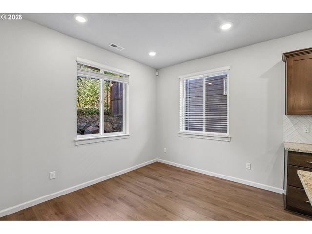 1459 19TH Ave, Forest Grove, OR 97116