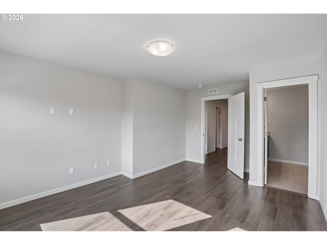 1459 19TH Ave, Forest Grove, OR 97116