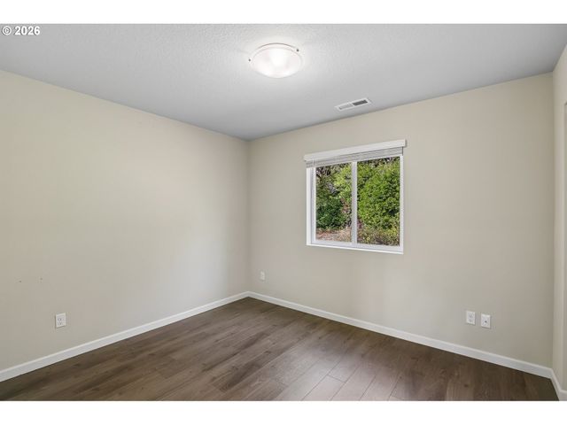 1459 19TH Ave, Forest Grove, OR 97116