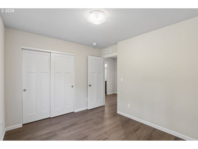 1459 19TH Ave, Forest Grove, OR 97116