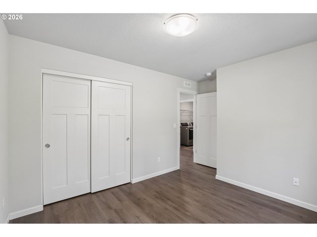 1459 19TH Ave, Forest Grove, OR 97116