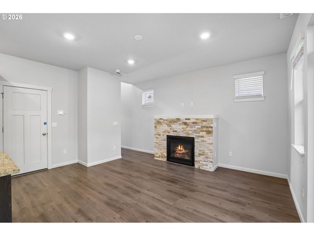 1459 19TH Ave, Forest Grove, OR 97116