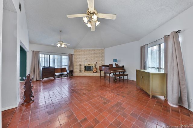 631 san bernardo, San Antonio, TX 78228