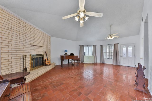 631 san bernardo, San Antonio, TX 78228