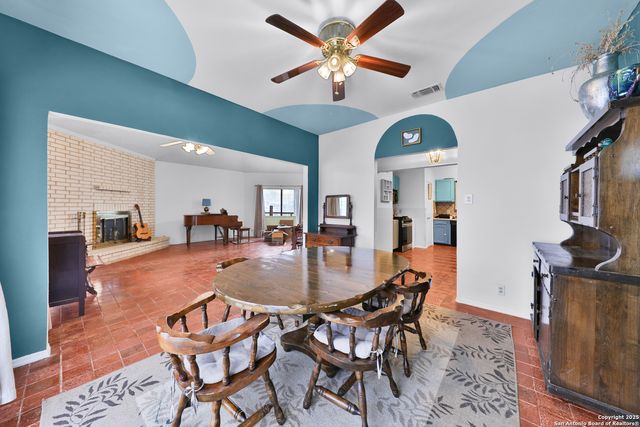 631 san bernardo, San Antonio, TX 78228