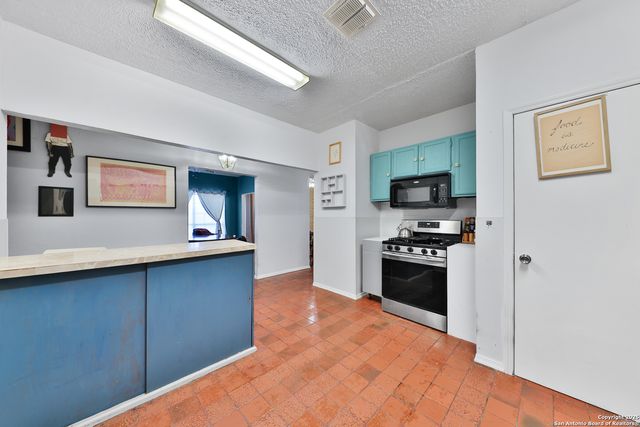 631 san bernardo, San Antonio, TX 78228