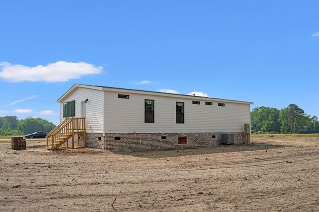 1939 Troy Atkinson Rd., Mullins, SC 29574