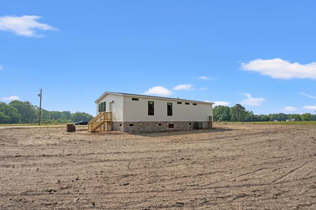 1939 Troy Atkinson Rd., Mullins, SC 29574