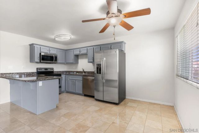 930 Peach Ave 25, El Cajon, CA 92021