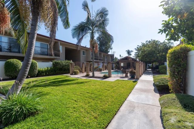 930 Peach Ave 25, El Cajon, CA 92021