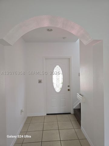 13658 SW 142nd Ter, Miami, FL 33186