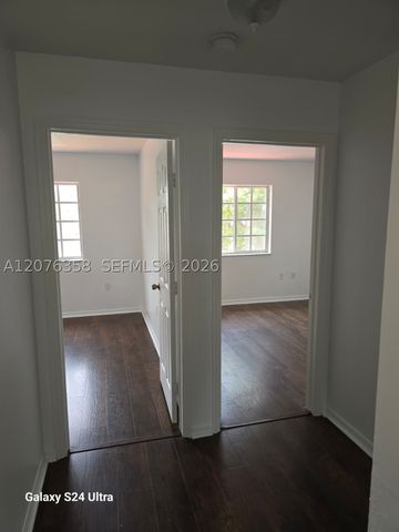 13658 SW 142nd Ter, Miami, FL 33186