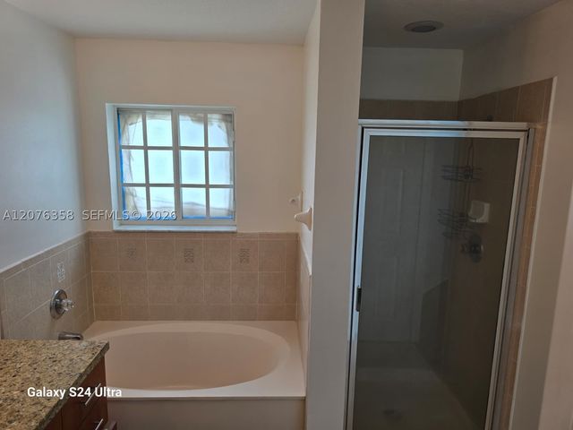 13658 SW 142nd Ter, Miami, FL 33186