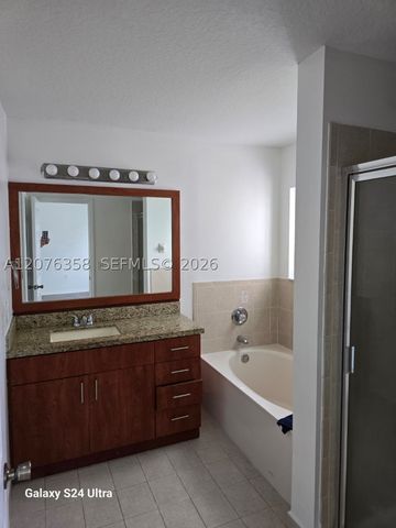 13658 SW 142nd Ter, Miami, FL 33186