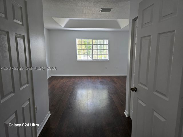 13658 SW 142nd Ter, Miami, FL 33186