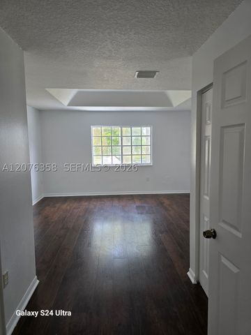 13658 SW 142nd Ter, Miami, FL 33186