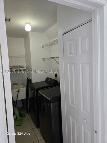 13658 SW 142nd Ter, Miami, FL 33186