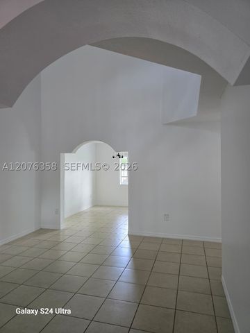 13658 SW 142nd Ter, Miami, FL 33186