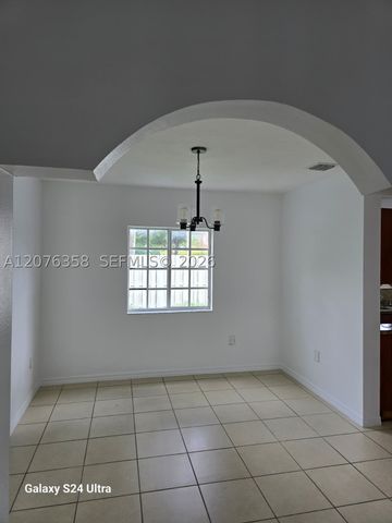 13658 SW 142nd Ter, Miami, FL 33186