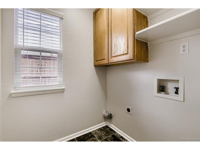 8955 Miners Dr, Highlands Ranch, CO 80126
