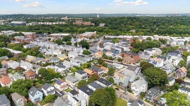 47 Litchfield St 102, Boston, MA 02135