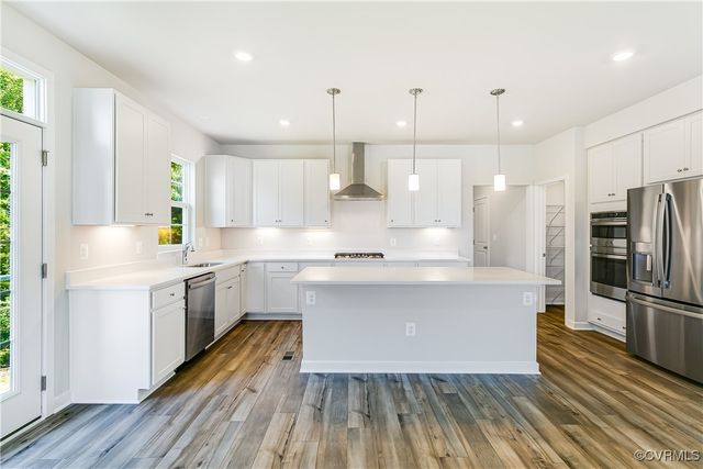 15413 Greenhart Dr, Chesterfield, VA 23832