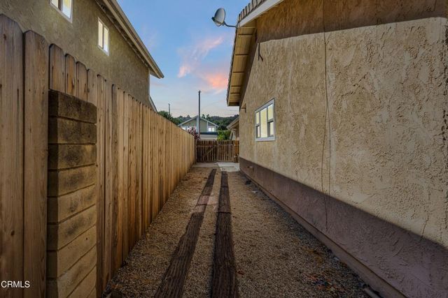 716 Paseo De Leon, Thousand Oaks, CA 91320