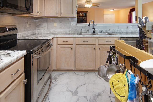 4245 Gray Fox Drive, Fort Worth, TX 76123