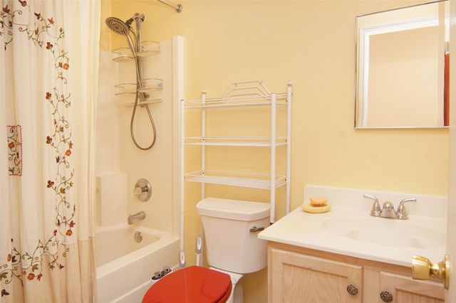 4245 Gray Fox Drive, Fort Worth, TX 76123