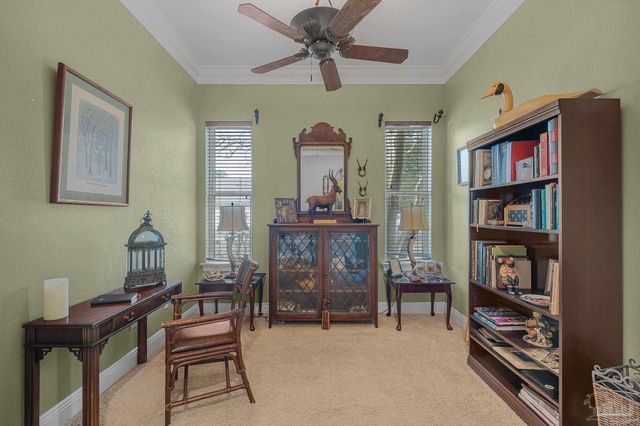 697 Palomar Dr, Pensacola, FL 32507