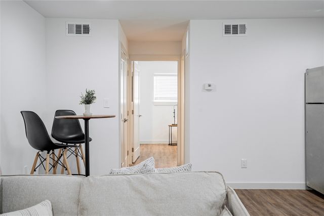 125 E 8th Street 205, Dallas, TX 75203