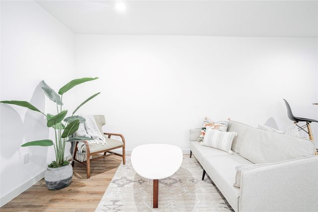 125 E 8th Street 205, Dallas, TX 75203