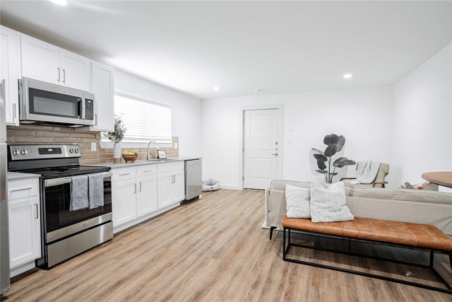 125 E 8th Street 205, Dallas, TX 75203