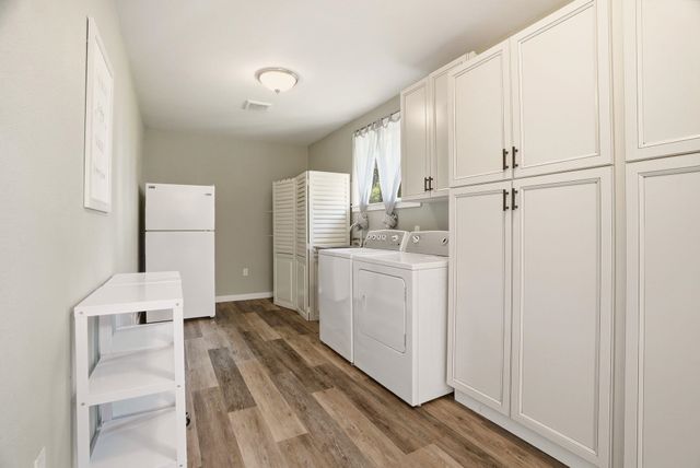 2619 W Woolard Rd, Colbert, WA 99005