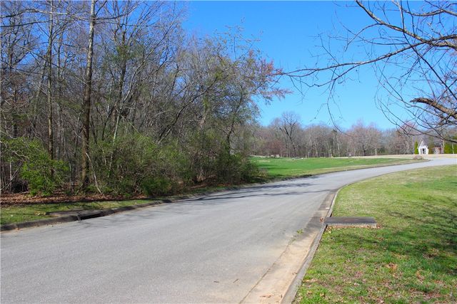 3852 N Bridlewood Drive, Springdale, AR 72764