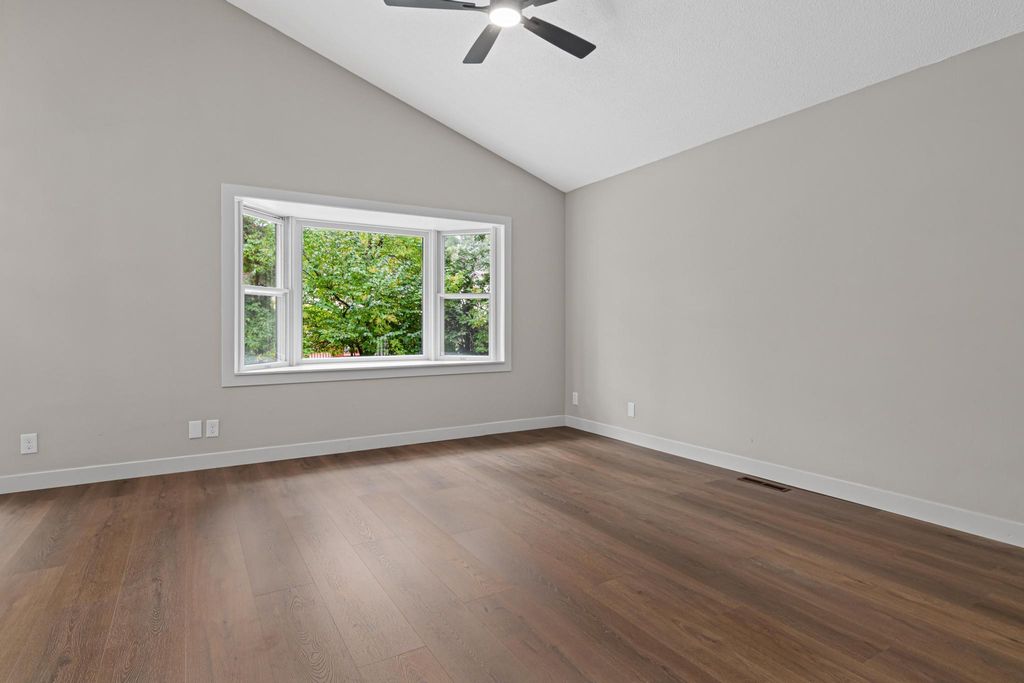 2365 Hillwood Drive E, Maplewood, MN 55119 — photo 2
