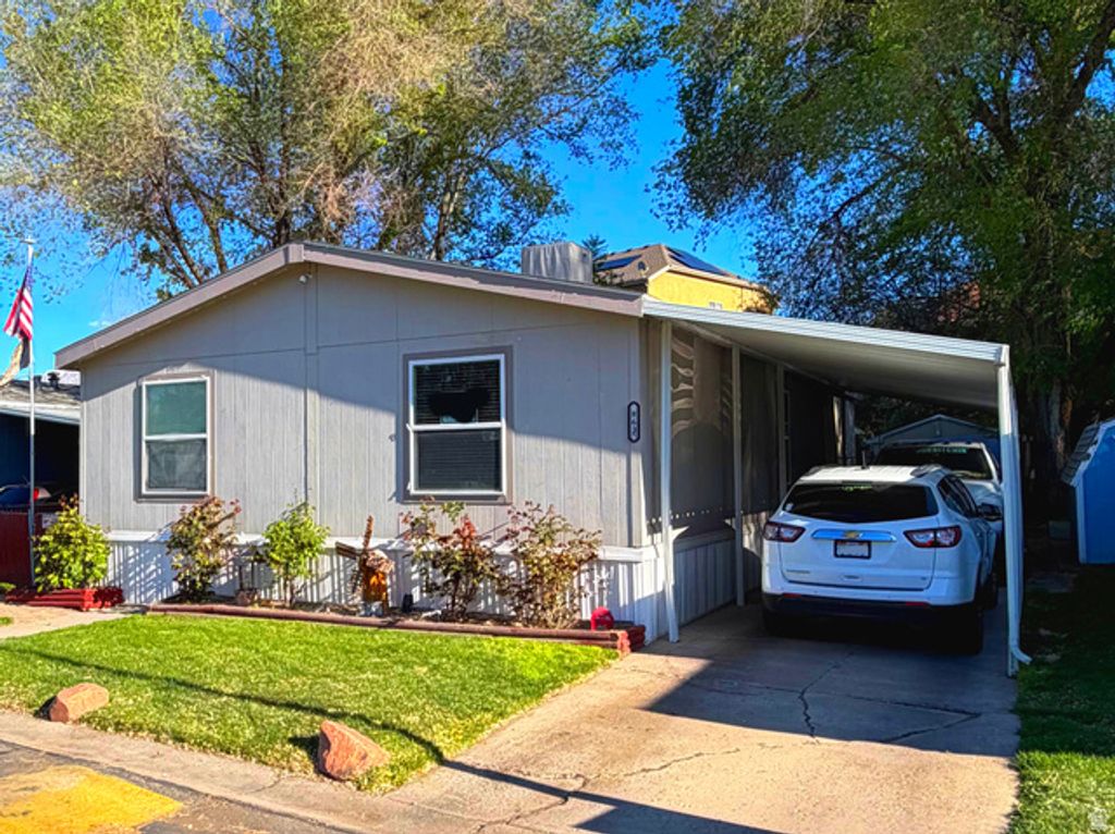 863 W BIG MOUNTAIN DR, Taylorsville, UT 84123