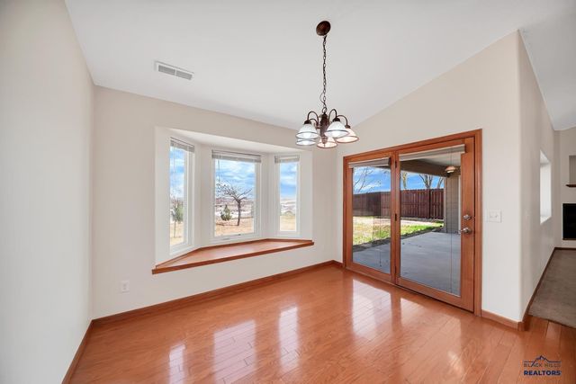 2430 SMITH AVE, Rapid City, SD 57701