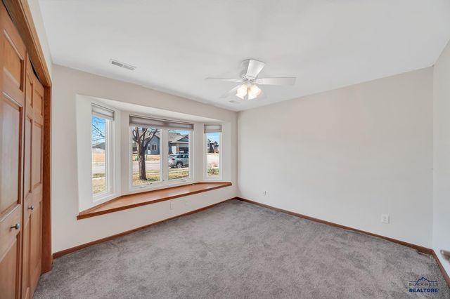 2430 SMITH AVE, Rapid City, SD 57701