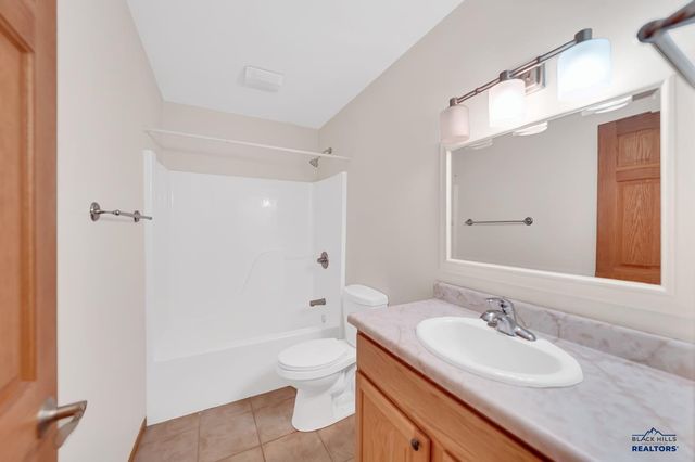 2430 SMITH AVE, Rapid City, SD 57701