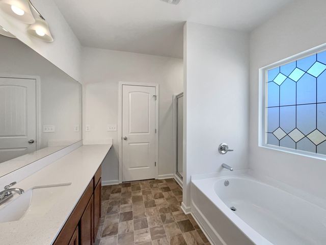 560 Sunflower Dr, Smyrna, TN 37167