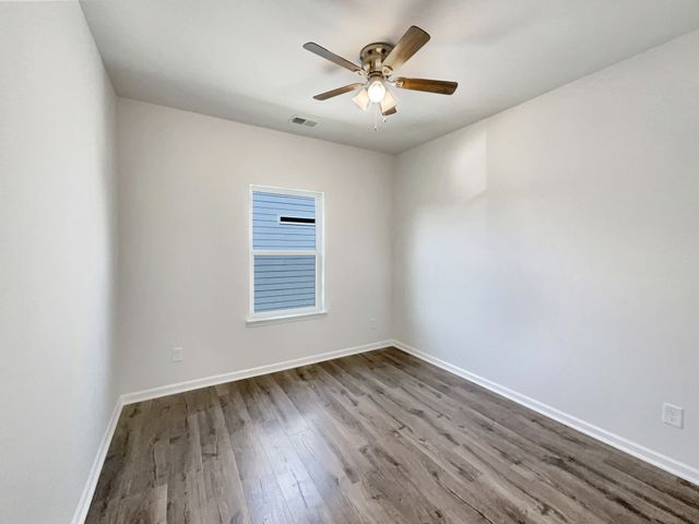 560 Sunflower Dr, Smyrna, TN 37167