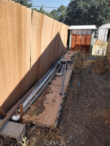 7 Pioneer Place, Bodfish, CA 93205