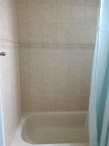 924 SE 2nd Street 11, Fort Lauderdale, FL 33301