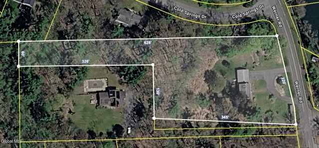 34 Werner Road, Halfmoon, NY 12065