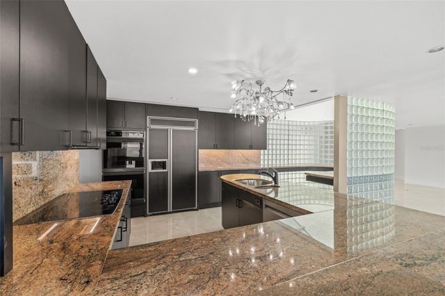 320 S SHORE DRIVE, Sarasota, FL 34234