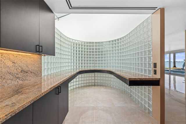 320 S SHORE DRIVE, Sarasota, FL 34234