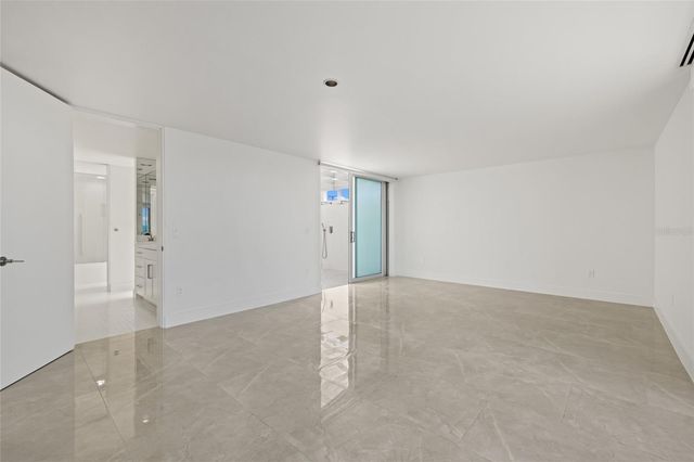 320 S SHORE DRIVE, Sarasota, FL 34234