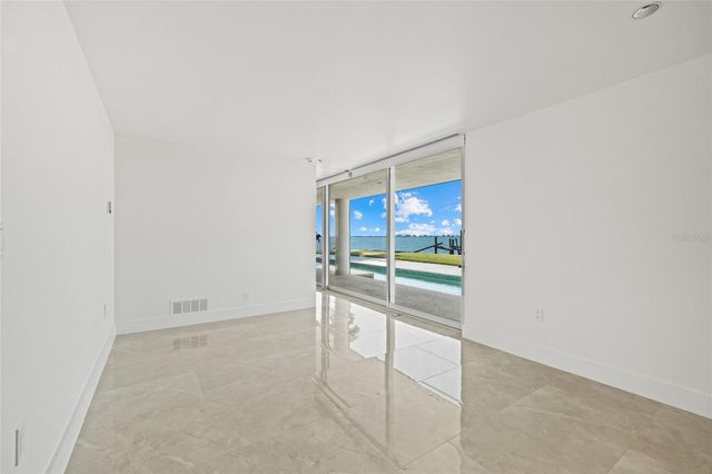 320 S SHORE DRIVE, Sarasota, FL 34234